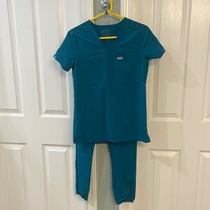 Figs Technical Collection in Deep Teal